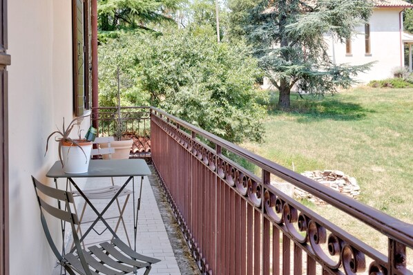 House | Balcony