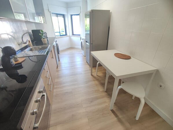 Fridge, microwave, oven, dishwasher