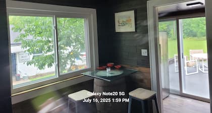 1-bed on 1 acre complete remodel. Cabin like interior...unique. Sleeps 2.