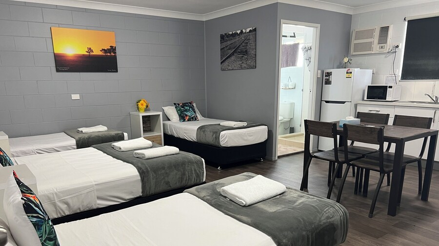 Spanish Lace Motor Inn