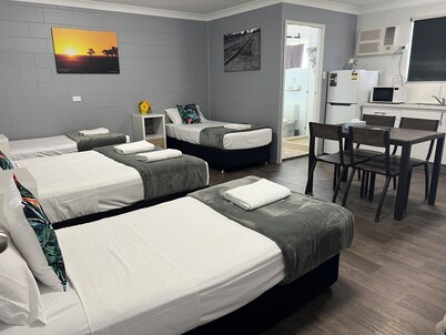 Spanish Lace Motor Inn