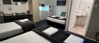 Spanish Lace Motor Inn