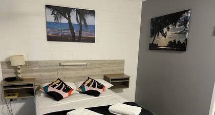 Spanish Lace Motor Inn