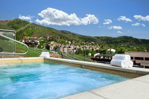 Amazing Luxurious Hotel Suite in Sheraton Steamboat Springs - Perfect Getaway!