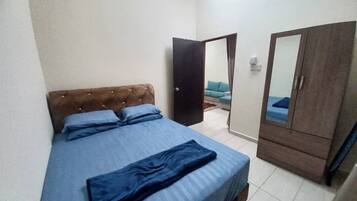 2 bedrooms, iron/ironing board, free WiFi