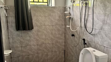 Dutxa, tovalloles, sabó i paper higiènic