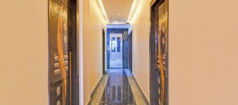 Fabhotel Bn Palace