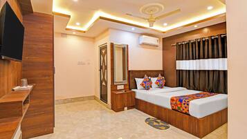 Deluxe Room | Egyptian cotton sheets, premium bedding, in-room safe, free WiFi