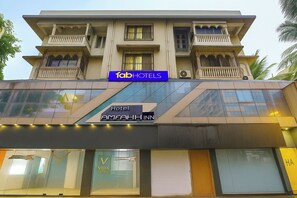 Exterior - Fabhotel Amfahh Inn (Mumbai)