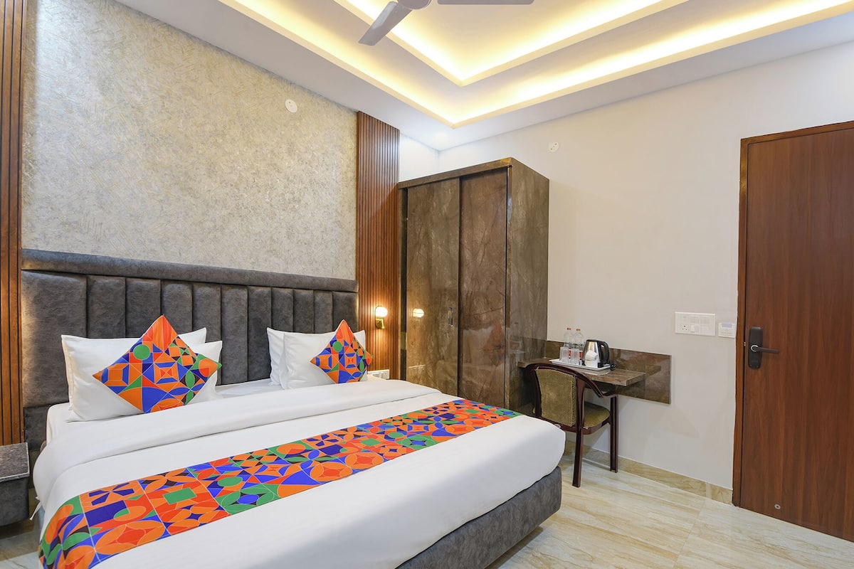 Deluxe Room | Egyptian cotton sheets, premium bedding, in-room safe, free WiFi
