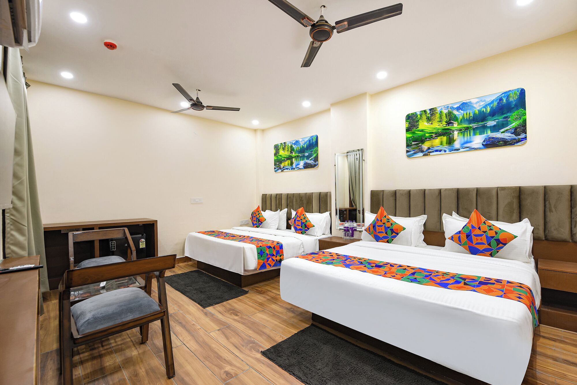 Egyptian cotton sheets, premium bedding, in-room safe, free WiFi