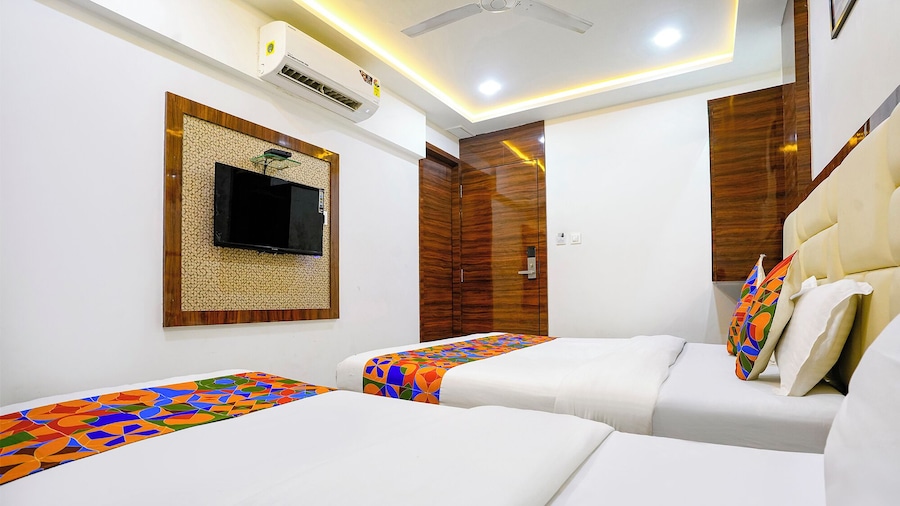 Fabhotel Shahi Palace