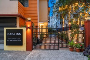 Property entrance - Fabhotel Casa Inn (Barasat)