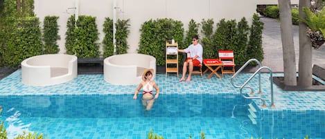 15 outdoor pools