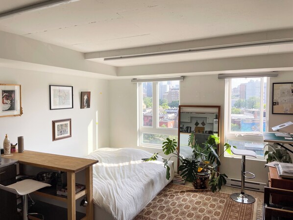 1 habitación y ropa de cama