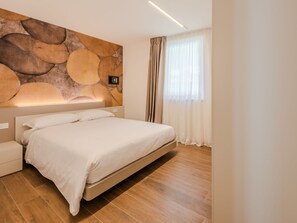 3 chambres, accĂšs Internet