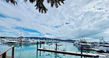 Cannonvale Ground Floor Apartment - 2 bed - Sleeps 4 - Swimming Pool