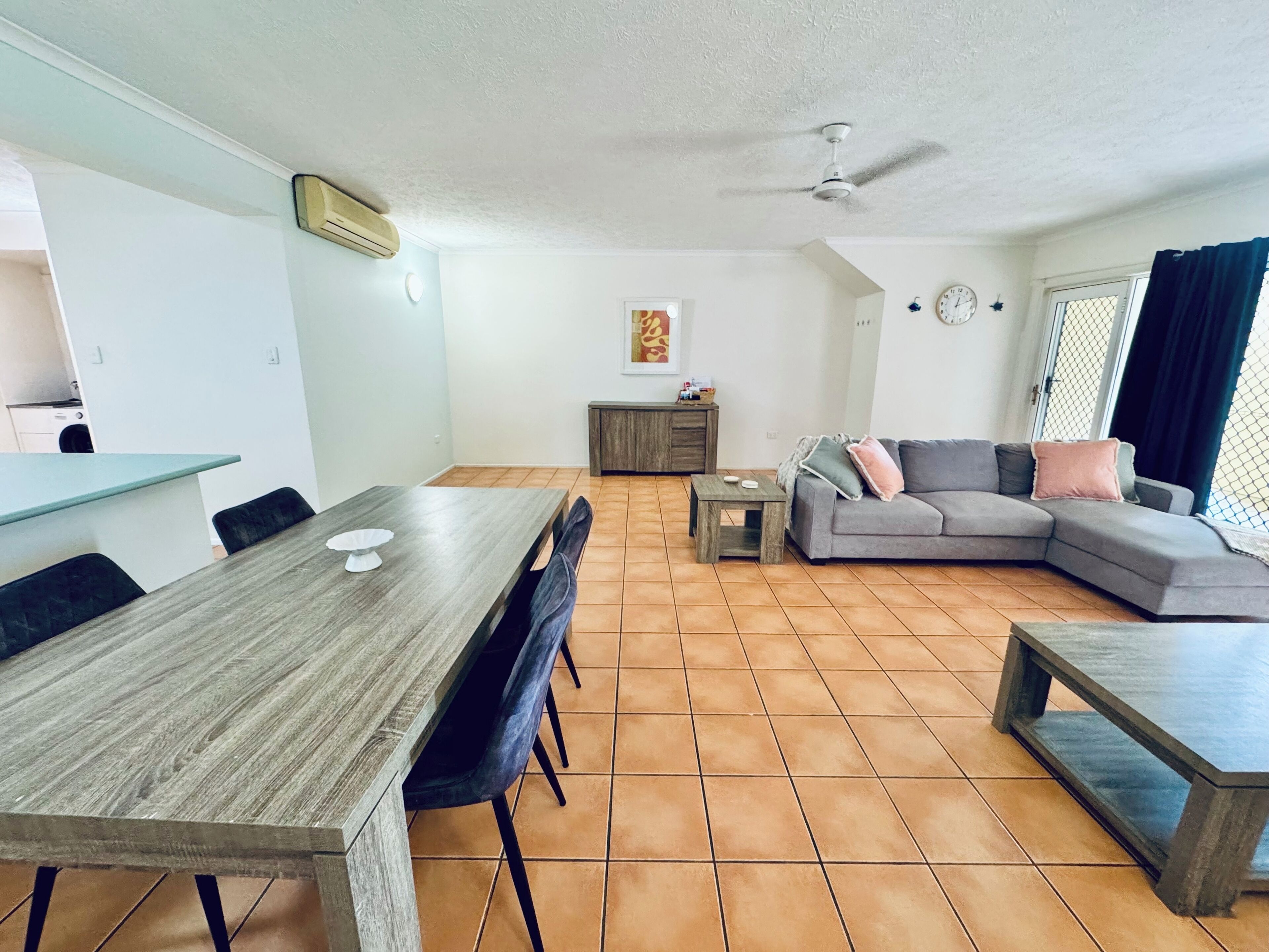 Cannonvale Ground Floor Apartment - 2 Bed - Sleeps 4 - Swimming Pool - Cannonvale