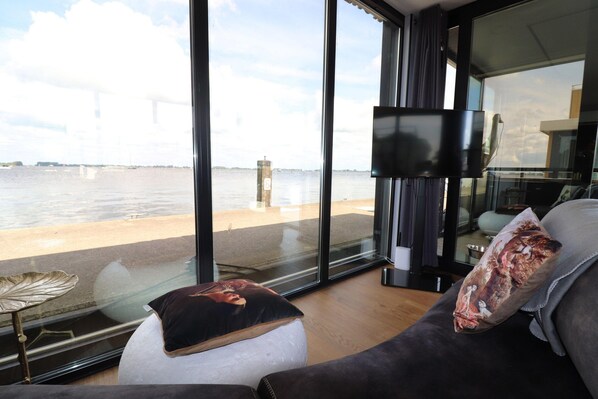 Mobile Home | Pemandangan dari hartanah