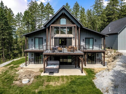 Extraordinary Idaho Club Retreat w/ Hot Tub