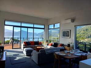 スマートテレビ、暖炉