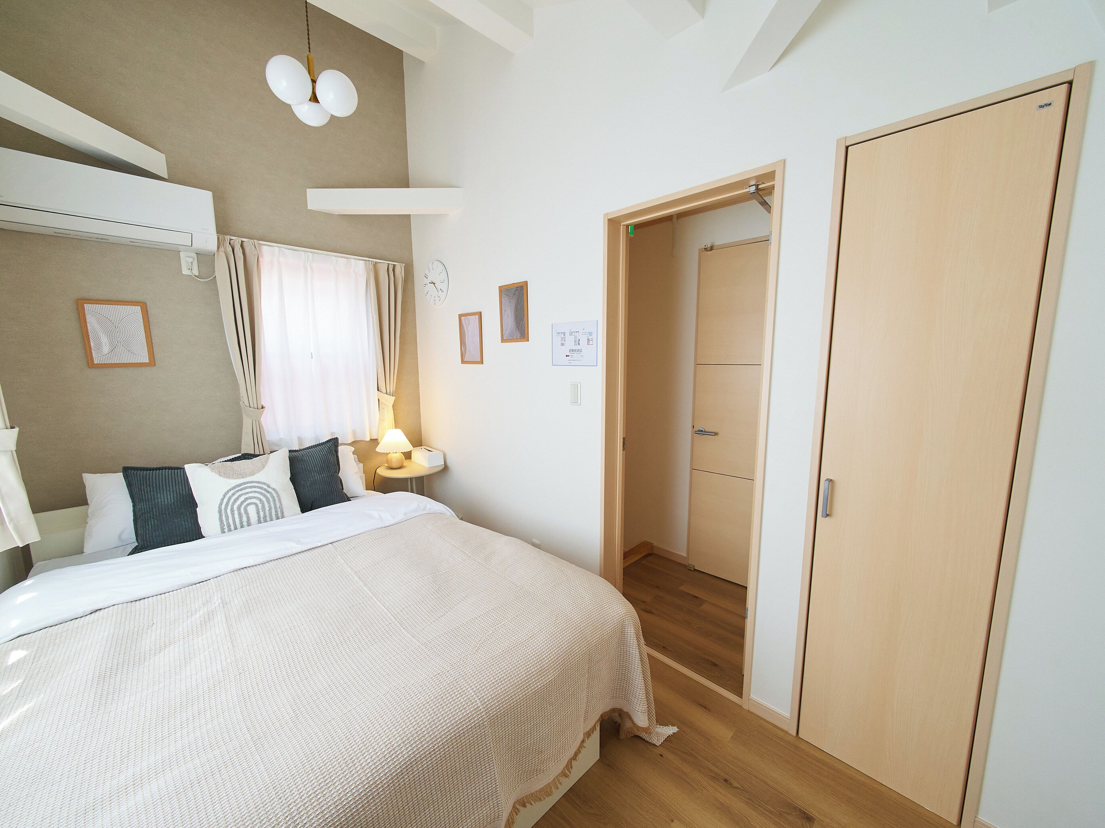 House, 4 Bedrooms, Non Smoking, Kitchen | Iron/ironing board, free WiFi, bed sheets