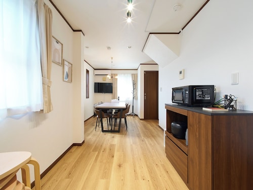 客室内のダイニングエリア