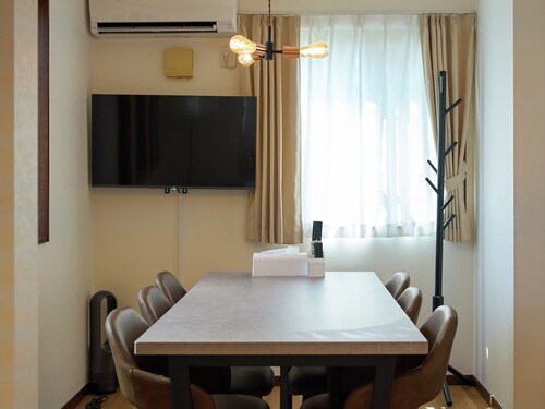 客室内のダイニングエリア