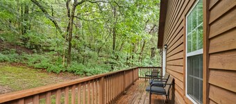 Trailhead Hideaway - bike & breathe!