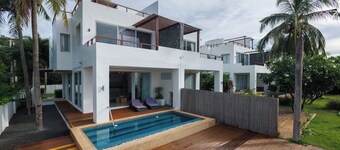 The HideAway Beachfront Villa in Kuiburi with Pool, Kitchen, and Ocean View