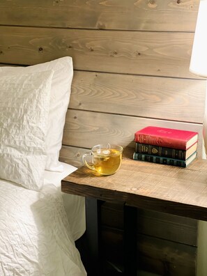 1 soverom, skrivebord, strykejern/-brett og wi-fi (inkludert)