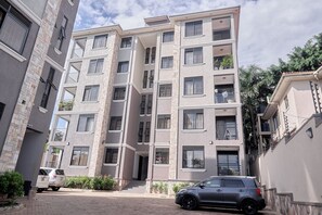 Front of property - B&S Luxe Living (Kampala)