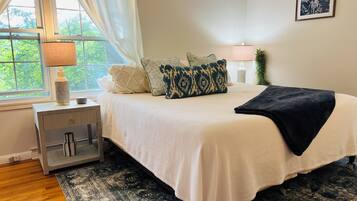 4 bedrooms, WiFi, bed sheets
