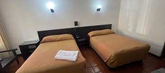 Hotel Villa Capri, 2 double beds 4 Guests