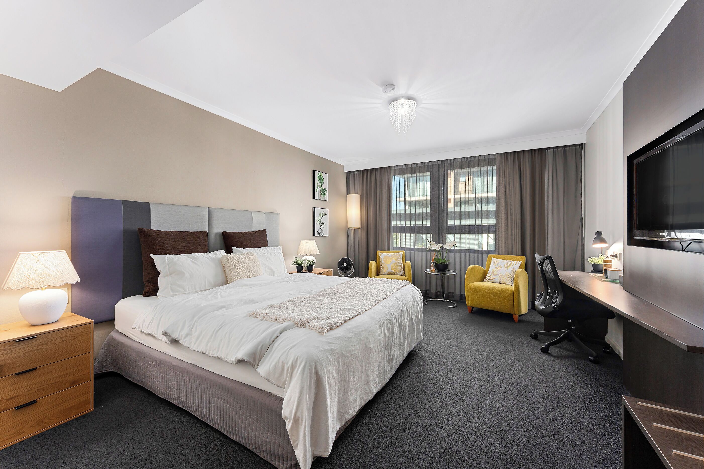 Desk, iron/ironing board, free WiFi