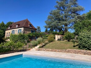 Outdoor pool - Beautiful house in the heart of the Périgord Noir 4 km from Le Bugue. Sleeps 4 (Le Bugue)
