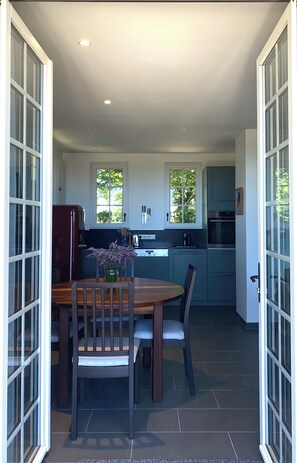 Dining - Beautiful house in the heart of the Périgord Noir 4 km from Le Bugue. Sleeps 4 (Le Bugue)