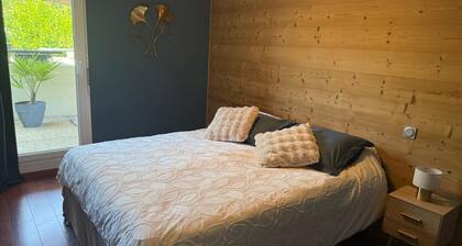Annecy Spacieux Duplex 4 chambres, terrasses et parking. Idéal pour familles