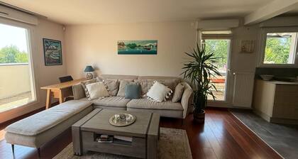 Annecy Spacieux Duplex 4 chambres, terrasses et parking. Idéal pour familles