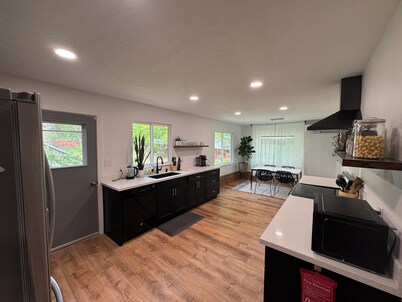 Family Ski Haven 3BR Retreat near Powder Mountain & Snowbasin