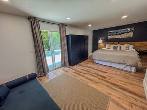 3 bedrooms, iron/ironing board, travel cot, WiFi