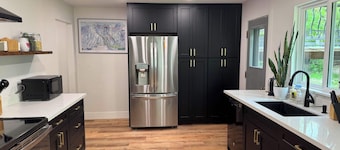 Ogden Retro-Modern Retreat – Explore Lake,Trails & Peaks