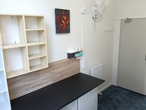 Gemeinsamer Comfort-Schlafsaal, Nichtraucher, Gemeinschaftsbad | Kostenloses WLAN, Bettwäsche