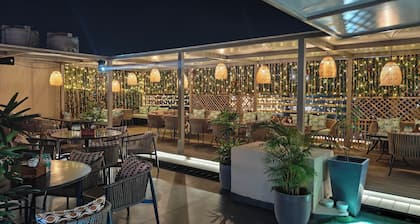 ACR Luxury Hotel