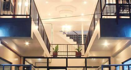 Luna Oslob Travellers Inn