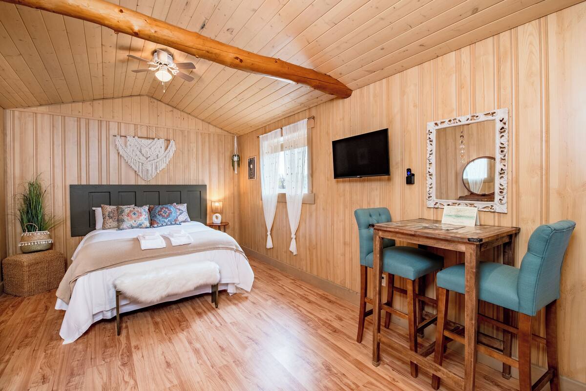 Comfort Cabin