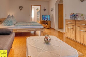 1 habitación, wifi y ropa de cama