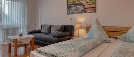 1 bedroom, WiFi, bed sheets