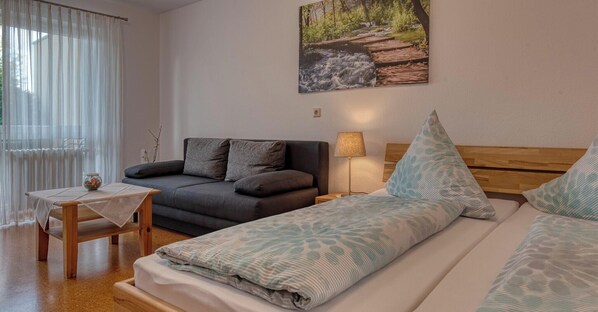 1 bedroom, WiFi, bed sheets