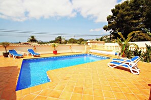 Pool - El Chamizo - modern villa with large private pool in Benissa (Unknown)
